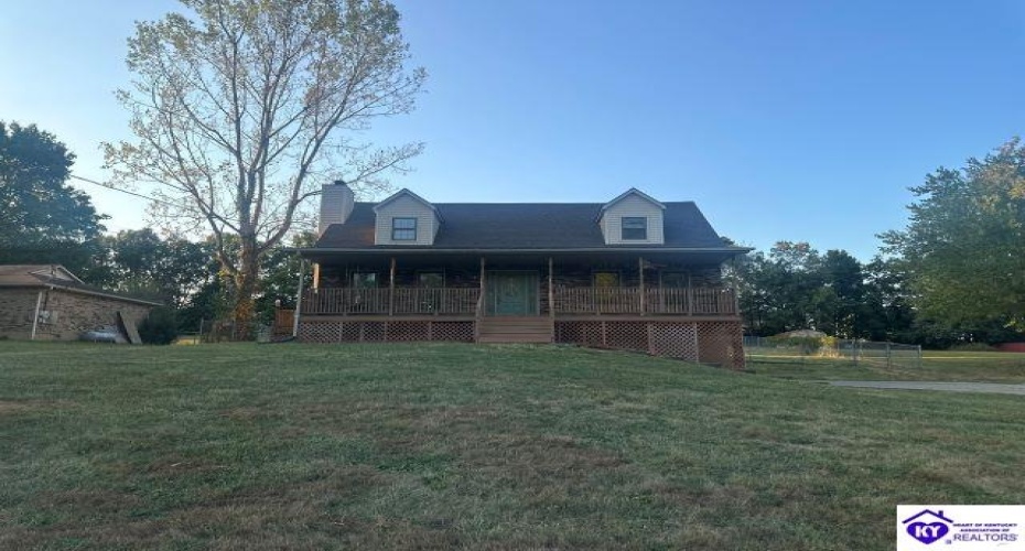 Amy Avenue, Elizabethtown, Kentucky 42701, ,3 BathroomsBathrooms,For Sale,Amy Avenue,HK24003523