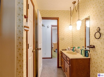 Old Leitchfield Road, Clarkson, Kentucky 42726, ,2 BathroomsBathrooms,For Sale,Old Leitchfield Road,HK24003537 Old Leitchfield Road, Clarkson, Kentucky 42726, ,2 BathroomsBathrooms,For Sale,Old Leitchfield Road,HK24003537