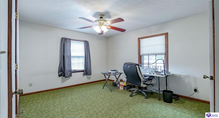 Old Leitchfield Road, Clarkson, Kentucky 42726, ,2 BathroomsBathrooms,For Sale,Old Leitchfield Road,HK24003537 Old Leitchfield Road, Clarkson, Kentucky 42726, ,2 BathroomsBathrooms,For Sale,Old Leitchfield Road,HK24003537