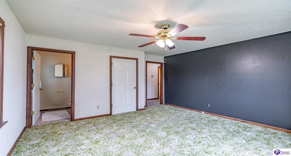 Old Leitchfield Road, Clarkson, Kentucky 42726, ,2 BathroomsBathrooms,For Sale,Old Leitchfield Road,HK24003537 Old Leitchfield Road, Clarkson, Kentucky 42726, ,2 BathroomsBathrooms,For Sale,Old Leitchfield Road,HK24003537