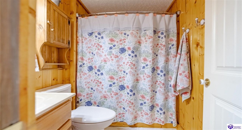 Valley Creek Road, Elizabethtown, Kentucky 42701, ,3 BathroomsBathrooms,For Sale,Valley Creek Road,HK24003546 Valley Creek Road, Elizabethtown, Kentucky 42701, ,3 BathroomsBathrooms,For Sale,Valley Creek Road,HK24003546