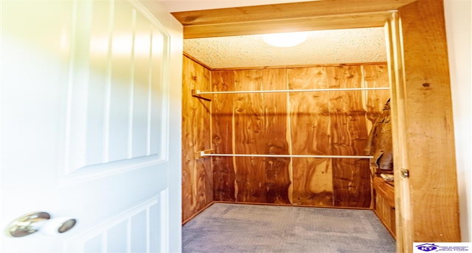 Valley Creek Road, Elizabethtown, Kentucky 42701, ,3 BathroomsBathrooms,For Sale,Valley Creek Road,HK24003546