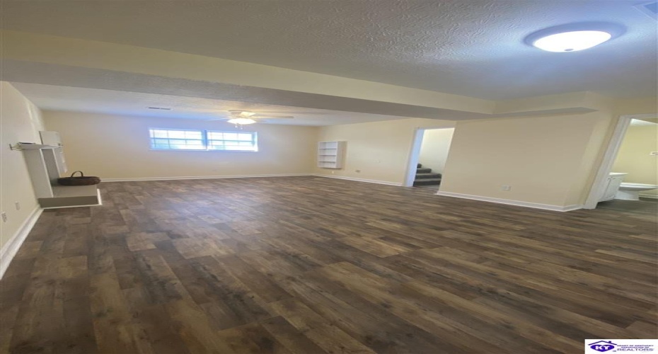 Crestview Drive, Radcliff, Kentucky 40160, ,2 BathroomsBathrooms,For Sale,Crestview Drive,HK24003549 Crestview Drive, Radcliff, Kentucky 40160, ,2 BathroomsBathrooms,For Sale,Crestview Drive,HK24003549