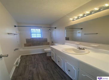 Crestview Drive, Radcliff, Kentucky 40160, ,2 BathroomsBathrooms,For Sale,Crestview Drive,HK24003549 Crestview Drive, Radcliff, Kentucky 40160, ,2 BathroomsBathrooms,For Sale,Crestview Drive,HK24003549