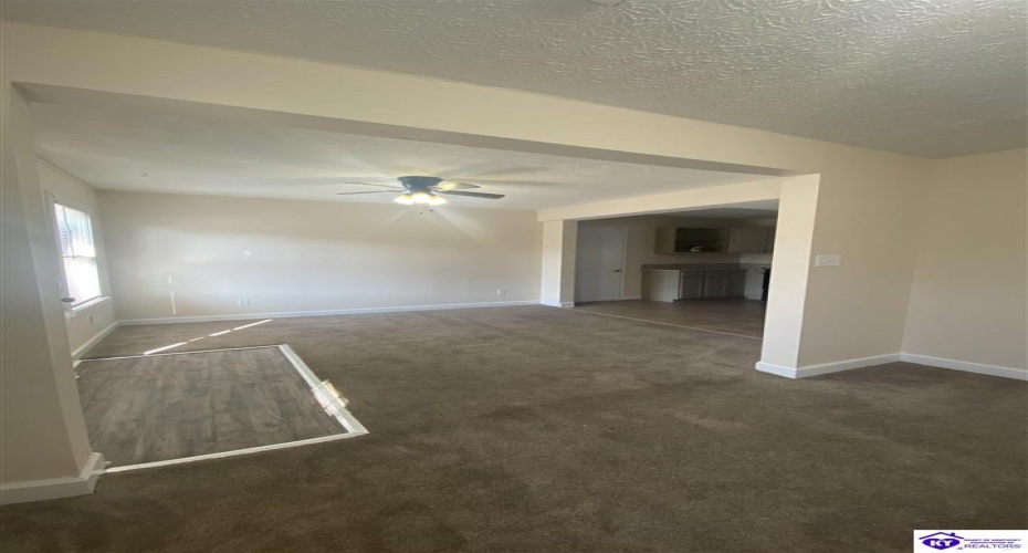 Crestview Drive, Radcliff, Kentucky 40160, ,2 BathroomsBathrooms,For Sale,Crestview Drive,HK24003549 Crestview Drive, Radcliff, Kentucky 40160, ,2 BathroomsBathrooms,For Sale,Crestview Drive,HK24003549
