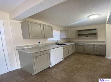 Crestview Drive, Radcliff, Kentucky 40160, ,2 BathroomsBathrooms,For Sale,Crestview Drive,HK24003549 Crestview Drive, Radcliff, Kentucky 40160, ,2 BathroomsBathrooms,For Sale,Crestview Drive,HK24003549