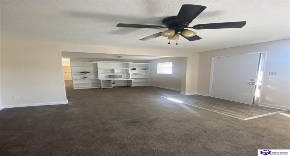 Crestview Drive, Radcliff, Kentucky 40160, ,2 BathroomsBathrooms,For Sale,Crestview Drive,HK24003549 Crestview Drive, Radcliff, Kentucky 40160, ,2 BathroomsBathrooms,For Sale,Crestview Drive,HK24003549