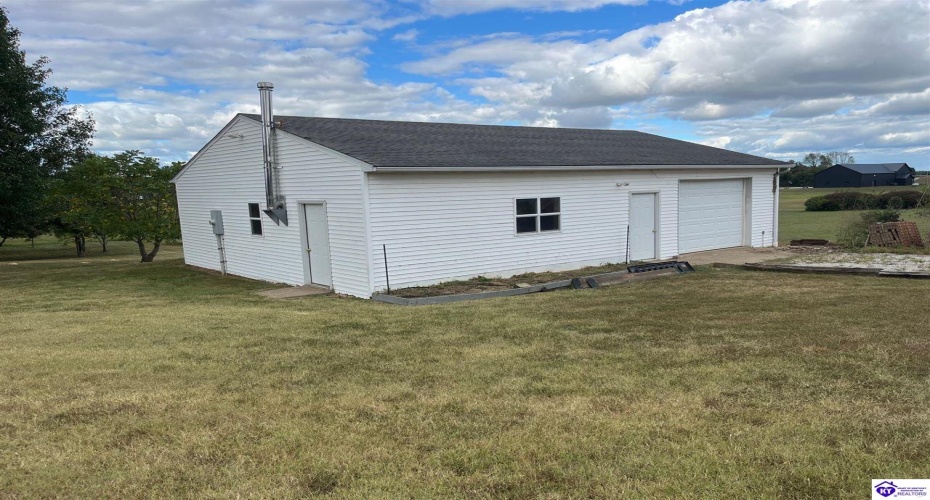 Nolin Road, Sonora, Kentucky 42776, ,2 BathroomsBathrooms,For Sale,Nolin Road,HK24003551 Nolin Road, Sonora, Kentucky 42776, ,2 BathroomsBathrooms,For Sale,Nolin Road,HK24003551