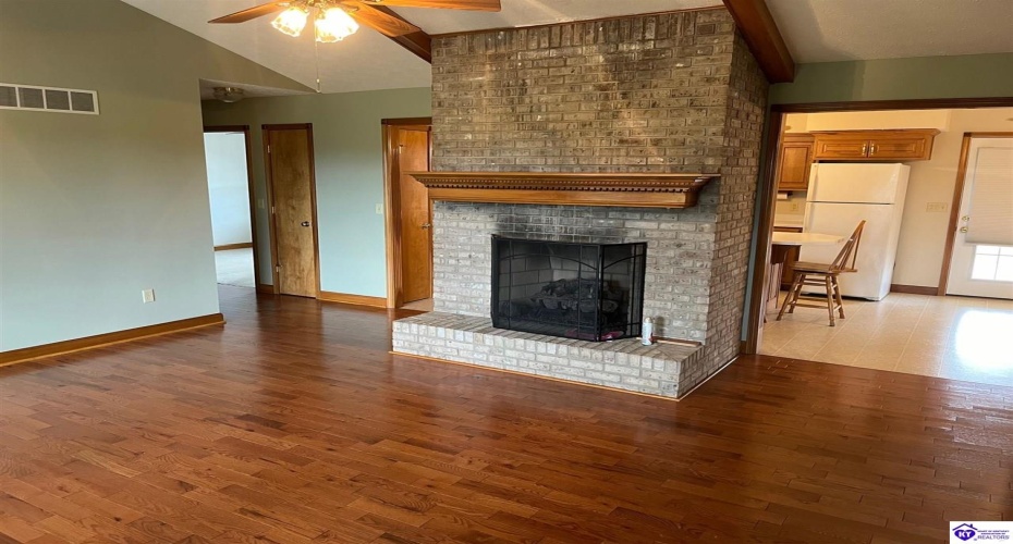 Nolin Road, Sonora, Kentucky 42776, ,2 BathroomsBathrooms,For Sale,Nolin Road,HK24003551 Nolin Road, Sonora, Kentucky 42776, ,2 BathroomsBathrooms,For Sale,Nolin Road,HK24003551