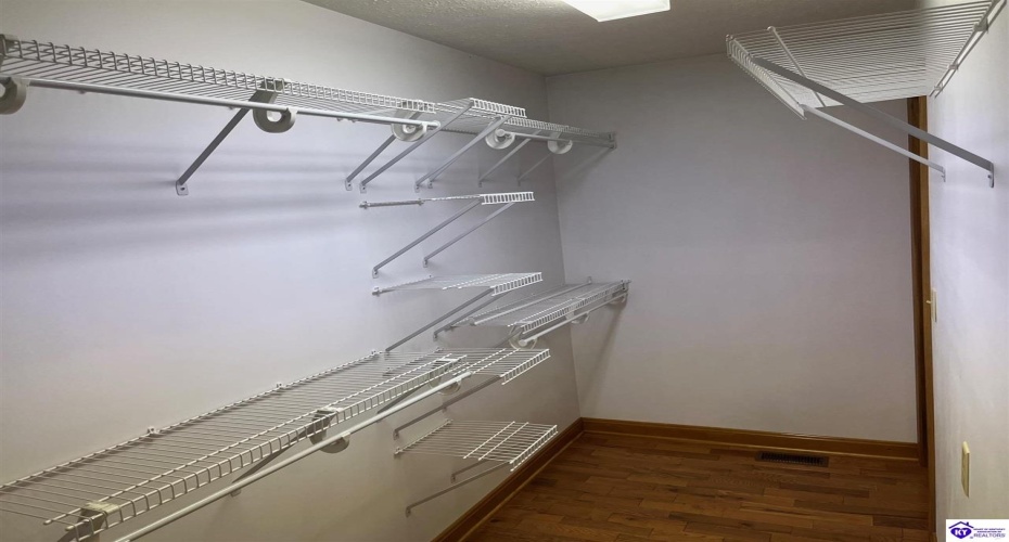 Nolin Road, Sonora, Kentucky 42776, ,2 BathroomsBathrooms,For Sale,Nolin Road,HK24003551 Nolin Road, Sonora, Kentucky 42776, ,2 BathroomsBathrooms,For Sale,Nolin Road,HK24003551