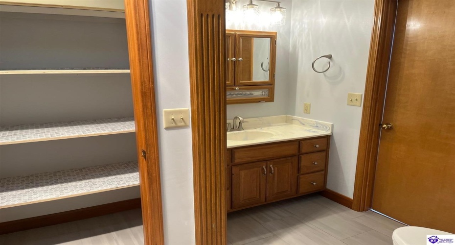 Nolin Road, Sonora, Kentucky 42776, ,2 BathroomsBathrooms,For Sale,Nolin Road,HK24003551 Nolin Road, Sonora, Kentucky 42776, ,2 BathroomsBathrooms,For Sale,Nolin Road,HK24003551