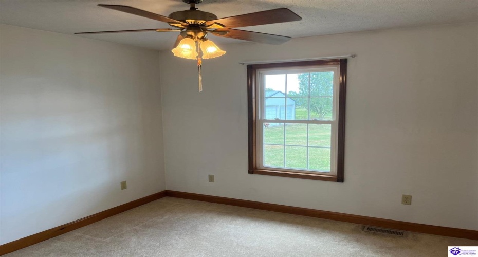 Nolin Road, Sonora, Kentucky 42776, ,2 BathroomsBathrooms,For Sale,Nolin Road,HK24003551 Nolin Road, Sonora, Kentucky 42776, ,2 BathroomsBathrooms,For Sale,Nolin Road,HK24003551