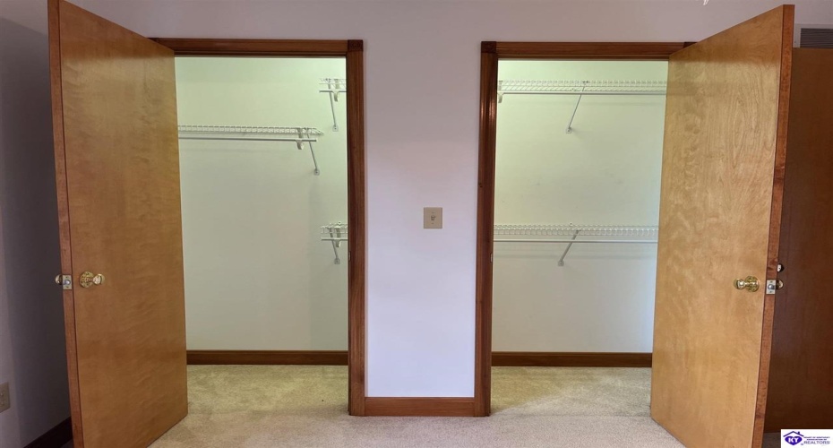 Nolin Road, Sonora, Kentucky 42776, ,2 BathroomsBathrooms,For Sale,Nolin Road,HK24003551 Nolin Road, Sonora, Kentucky 42776, ,2 BathroomsBathrooms,For Sale,Nolin Road,HK24003551