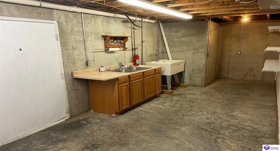 Nolin Road, Sonora, Kentucky 42776, ,2 BathroomsBathrooms,For Sale,Nolin Road,HK24003551 Nolin Road, Sonora, Kentucky 42776, ,2 BathroomsBathrooms,For Sale,Nolin Road,HK24003551