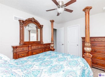 Napa Valley Court, Vine Grove, Kentucky 40175, ,3 BathroomsBathrooms,For Sale,Napa Valley Court,HK24003552 Napa Valley Court, Vine Grove, Kentucky 40175, ,3 BathroomsBathrooms,For Sale,Napa Valley Court,HK24003552