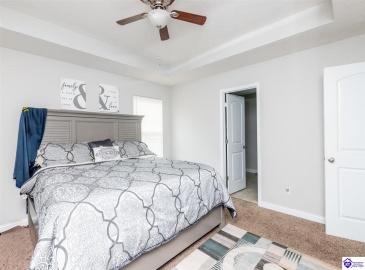 Napa Valley Court, Vine Grove, Kentucky 40175, ,3 BathroomsBathrooms,For Sale,Napa Valley Court,HK24003552 Napa Valley Court, Vine Grove, Kentucky 40175, ,3 BathroomsBathrooms,For Sale,Napa Valley Court,HK24003552