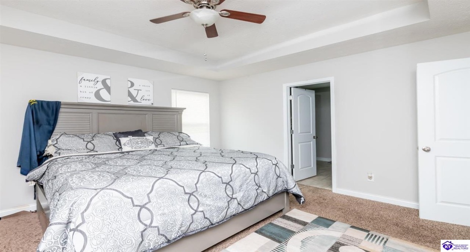 Napa Valley Court, Vine Grove, Kentucky 40175, ,3 BathroomsBathrooms,For Sale,Napa Valley Court,HK24003552 Napa Valley Court, Vine Grove, Kentucky 40175, ,3 BathroomsBathrooms,For Sale,Napa Valley Court,HK24003552