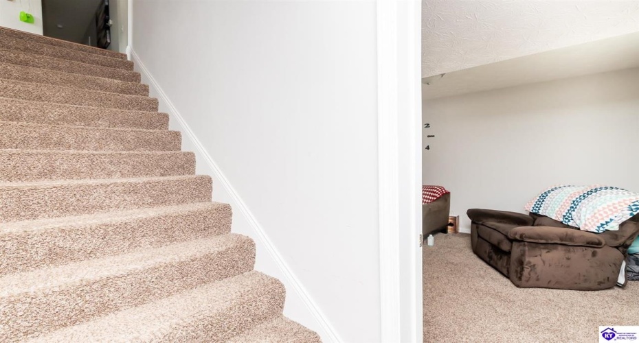 Napa Valley Court, Vine Grove, Kentucky 40175, ,3 BathroomsBathrooms,For Sale,Napa Valley Court,HK24003552 Napa Valley Court, Vine Grove, Kentucky 40175, ,3 BathroomsBathrooms,For Sale,Napa Valley Court,HK24003552