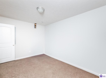 Napa Valley Court, Vine Grove, Kentucky 40175, ,3 BathroomsBathrooms,For Sale,Napa Valley Court,HK24003552 Napa Valley Court, Vine Grove, Kentucky 40175, ,3 BathroomsBathrooms,For Sale,Napa Valley Court,HK24003552