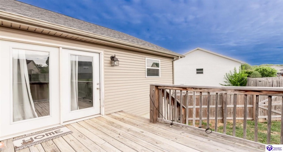 Napa Valley Court, Vine Grove, Kentucky 40175, ,3 BathroomsBathrooms,For Sale,Napa Valley Court,HK24003552