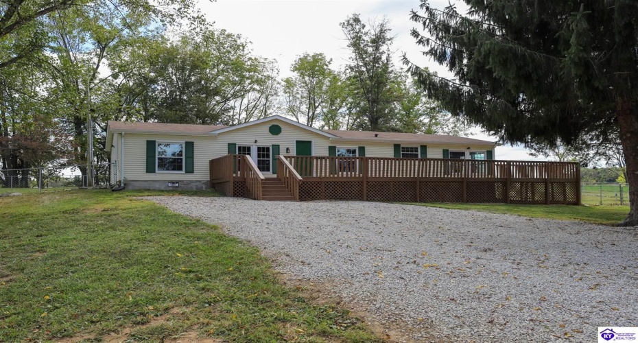 Molly Brown Road, Brandenburg, Kentucky 40108, ,2 BathroomsBathrooms,For Sale,Molly Brown Road,HK24003556
