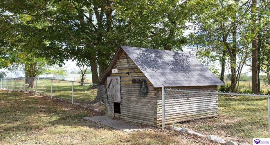 Molly Brown Road, Brandenburg, Kentucky 40108, ,2 BathroomsBathrooms,For Sale,Molly Brown Road,HK24003556