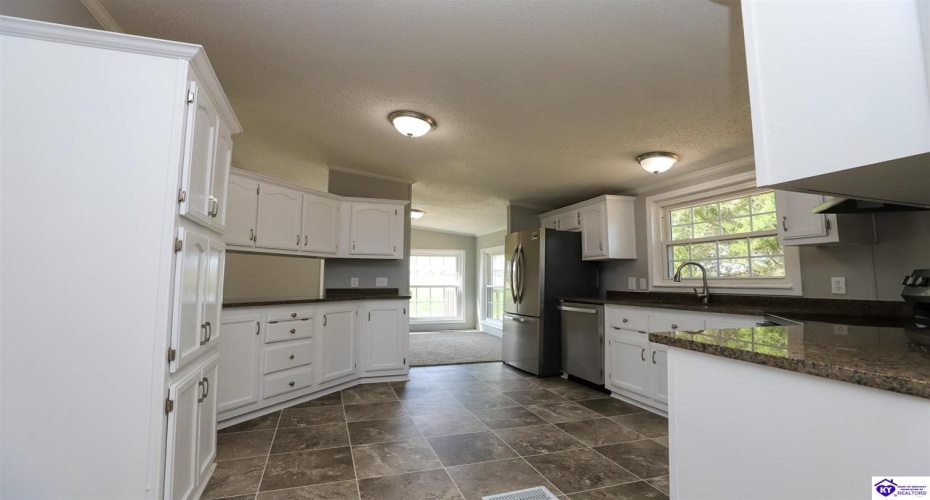 Molly Brown Road, Brandenburg, Kentucky 40108, ,2 BathroomsBathrooms,For Sale,Molly Brown Road,HK24003556