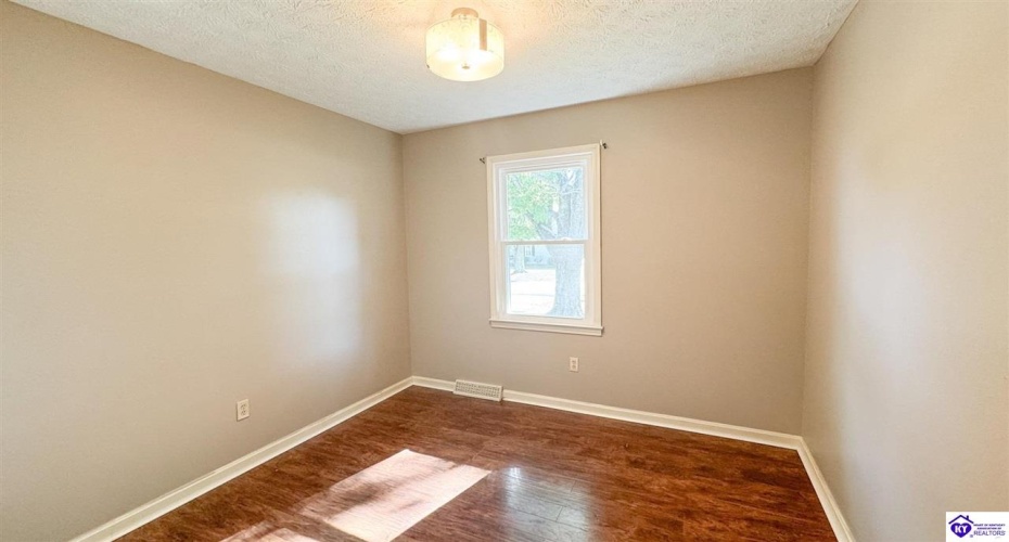 Greenbriar, Campbellsville, Kentucky 42718, ,1 BathroomBathrooms,For Sale,Greenbriar,HK24003559