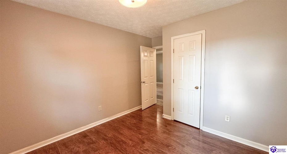 Greenbriar, Campbellsville, Kentucky 42718, ,1 BathroomBathrooms,For Sale,Greenbriar,HK24003559