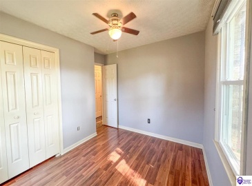 Greenbriar, Campbellsville, Kentucky 42718, ,1 BathroomBathrooms,For Sale,Greenbriar,HK24003559