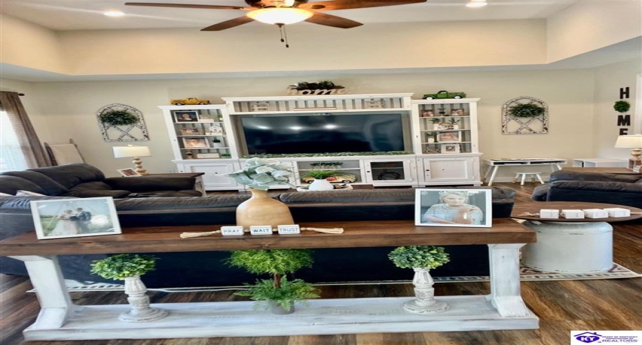 Weed Keltner Road, Edmonton, Kentucky 42718, ,3 BathroomsBathrooms,For Sale,Weed Keltner Road,HK24003561