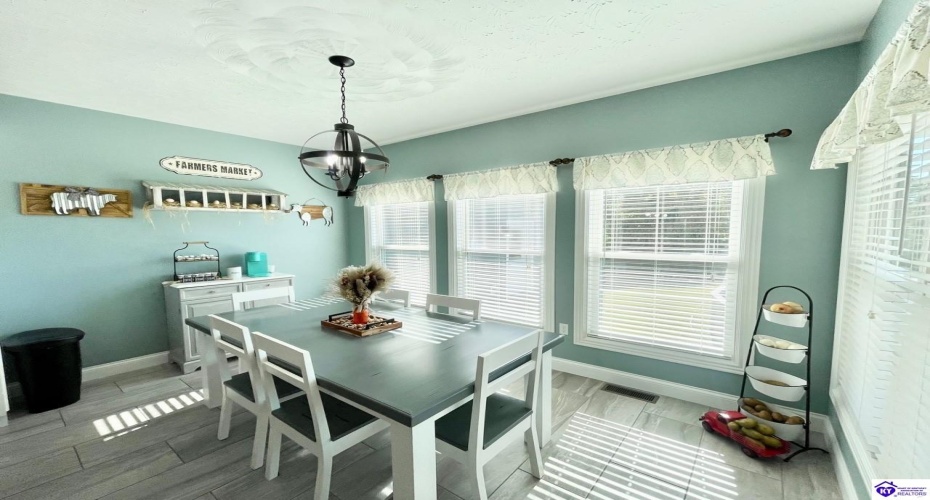 Weed Keltner Road, Edmonton, Kentucky 42718, ,3 BathroomsBathrooms,For Sale,Weed Keltner Road,HK24003561