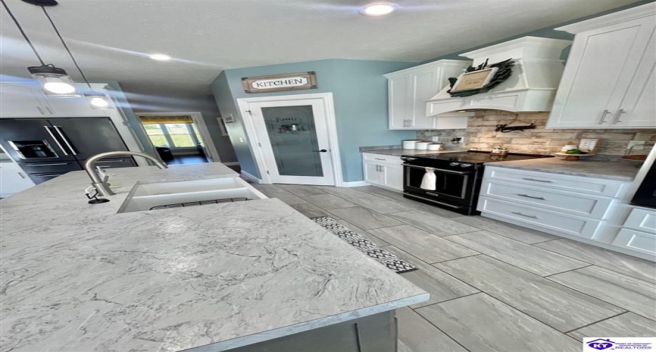 Weed Keltner Road, Edmonton, Kentucky 42718, ,3 BathroomsBathrooms,For Sale,Weed Keltner Road,HK24003561