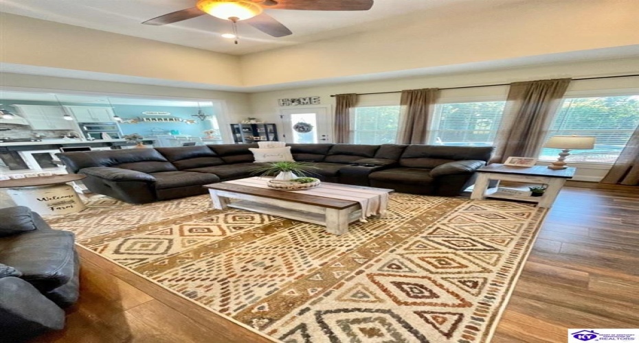 Weed Keltner Road, Edmonton, Kentucky 42718, ,3 BathroomsBathrooms,For Sale,Weed Keltner Road,HK24003561