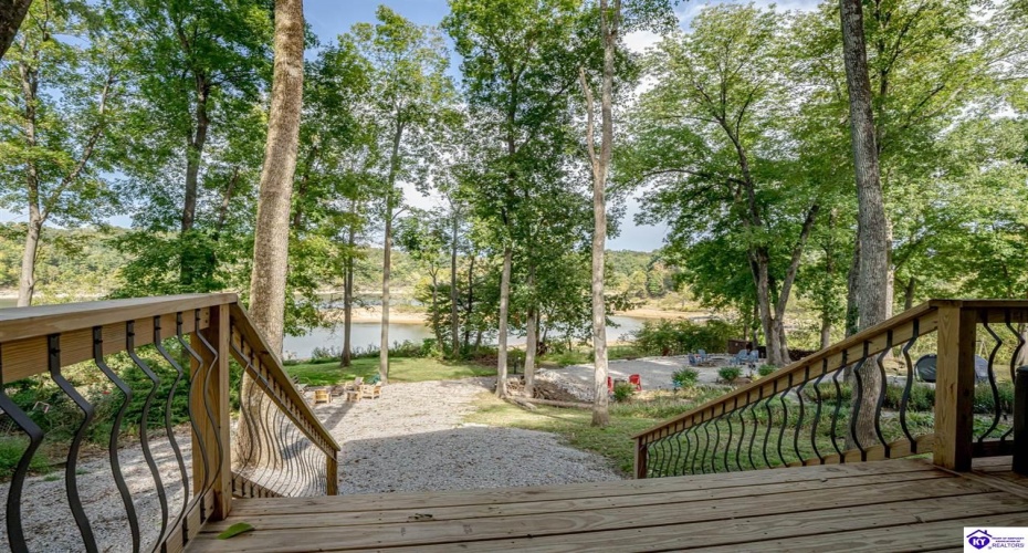 Rainbow Gardens Extension Lane, McDaniels, Kentucky 40152, ,2 BathroomsBathrooms,For Sale,Rainbow Gardens Extension Lane,HK24003564