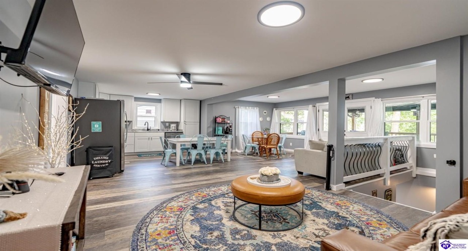 Rainbow Gardens Extension Lane, McDaniels, Kentucky 40152, ,2 BathroomsBathrooms,For Sale,Rainbow Gardens Extension Lane,HK24003564