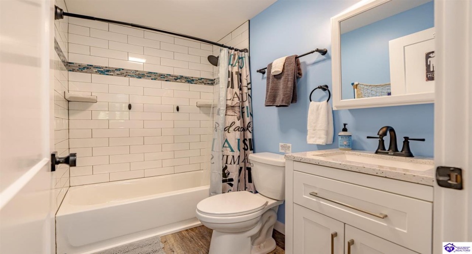 Rainbow Gardens Extension Lane, McDaniels, Kentucky 40152, ,2 BathroomsBathrooms,For Sale,Rainbow Gardens Extension Lane,HK24003564