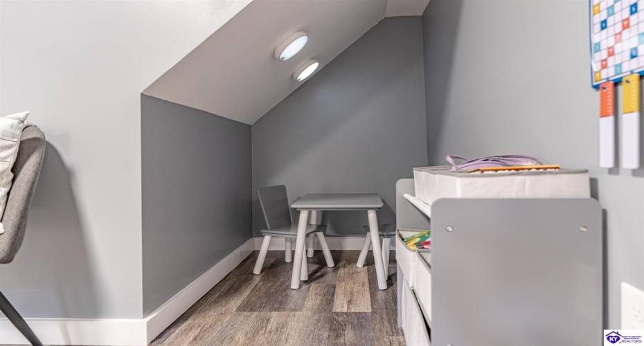 Rainbow Gardens Extension Lane, McDaniels, Kentucky 40152, ,2 BathroomsBathrooms,For Sale,Rainbow Gardens Extension Lane,HK24003564