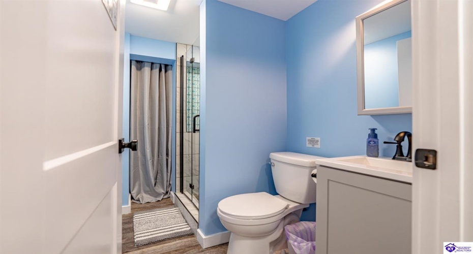 Rainbow Gardens Extension Lane, McDaniels, Kentucky 40152, ,2 BathroomsBathrooms,For Sale,Rainbow Gardens Extension Lane,HK24003564