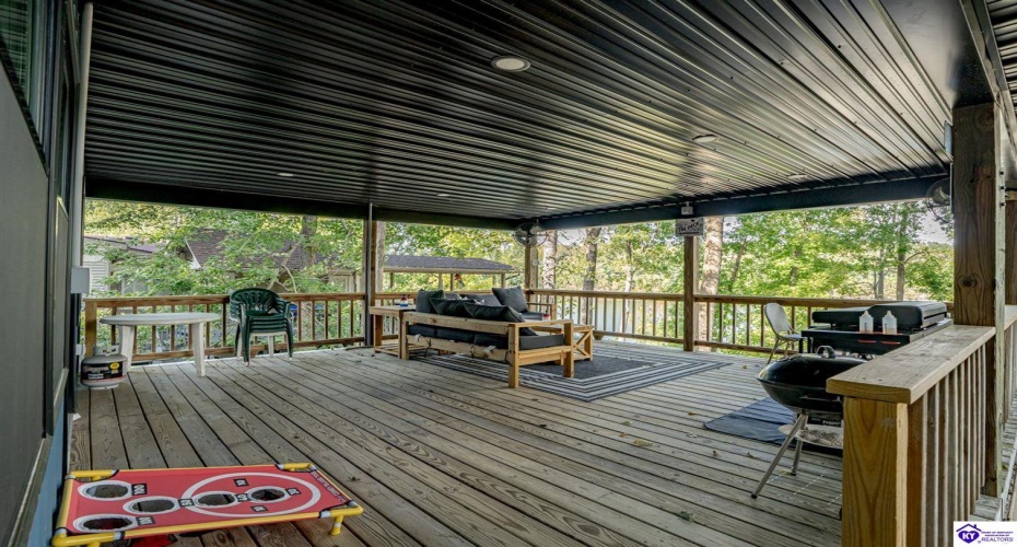 Rainbow Gardens Extension Lane, McDaniels, Kentucky 40152, ,2 BathroomsBathrooms,For Sale,Rainbow Gardens Extension Lane,HK24003564