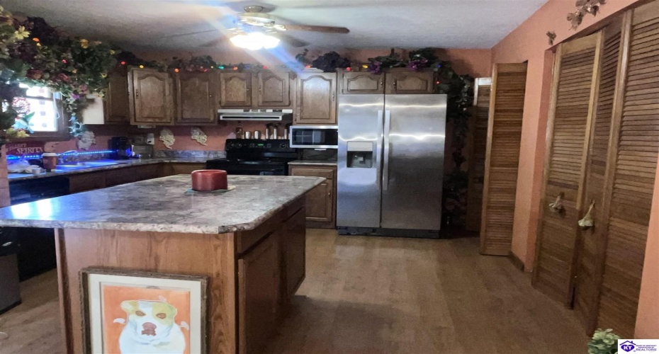 Harrison Lane, Fairdale, Kentucky 40018, ,2 BathroomsBathrooms,For Sale,Harrison Lane,HK24003565