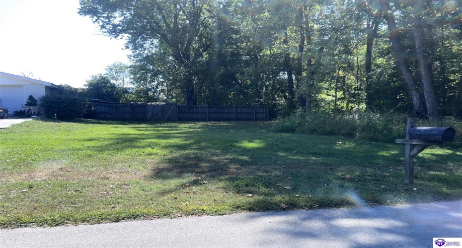 Harrison Lane, Fairdale, Kentucky 40018, ,2 BathroomsBathrooms,For Sale,Harrison Lane,HK24003565