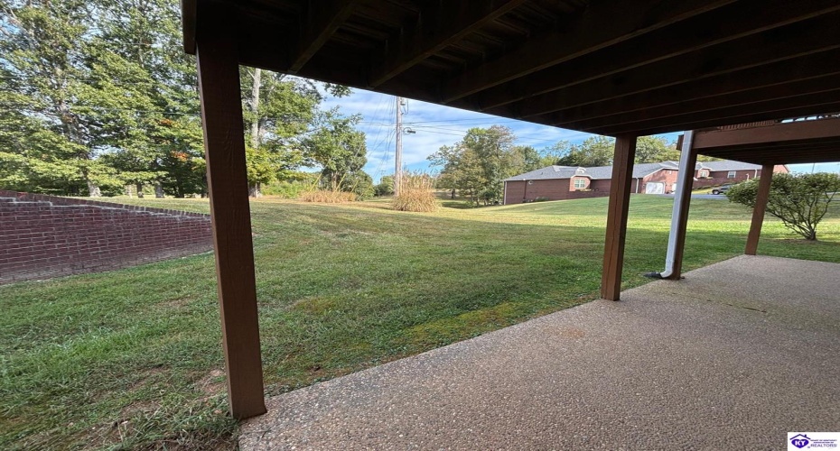 Hillcrest Drive, Brandenburg, Kentucky 40108, ,2 BathroomsBathrooms,For Sale,Hillcrest Drive,HK24003571