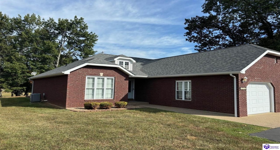 Hillcrest Drive, Brandenburg, Kentucky 40108, ,2 BathroomsBathrooms,For Sale,Hillcrest Drive,HK24003571
