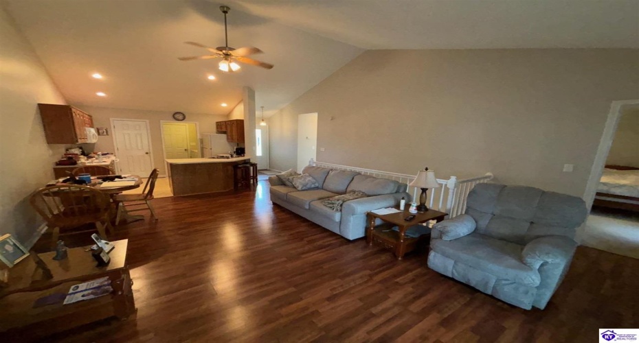 Hillcrest Drive, Brandenburg, Kentucky 40108, ,2 BathroomsBathrooms,For Sale,Hillcrest Drive,HK24003571