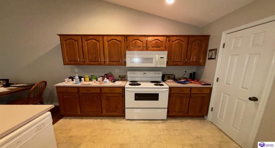 Hillcrest Drive, Brandenburg, Kentucky 40108, ,2 BathroomsBathrooms,For Sale,Hillcrest Drive,HK24003571