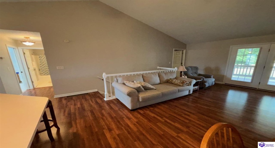 Hillcrest Drive, Brandenburg, Kentucky 40108, ,2 BathroomsBathrooms,For Sale,Hillcrest Drive,HK24003571