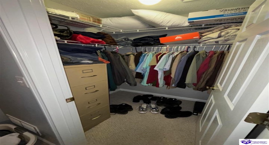 Hillcrest Drive, Brandenburg, Kentucky 40108, ,2 BathroomsBathrooms,For Sale,Hillcrest Drive,HK24003571