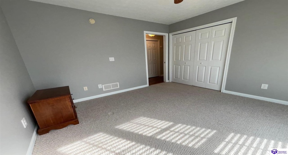 Hillcrest Drive, Brandenburg, Kentucky 40108, ,2 BathroomsBathrooms,For Sale,Hillcrest Drive,HK24003571