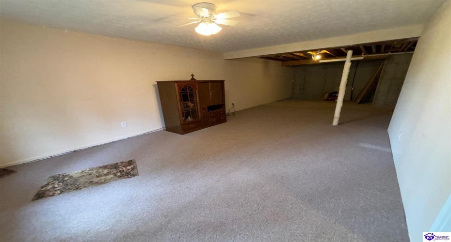 Hillcrest Drive, Brandenburg, Kentucky 40108, ,2 BathroomsBathrooms,For Sale,Hillcrest Drive,HK24003571